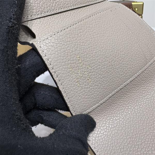 2026122105447189 640